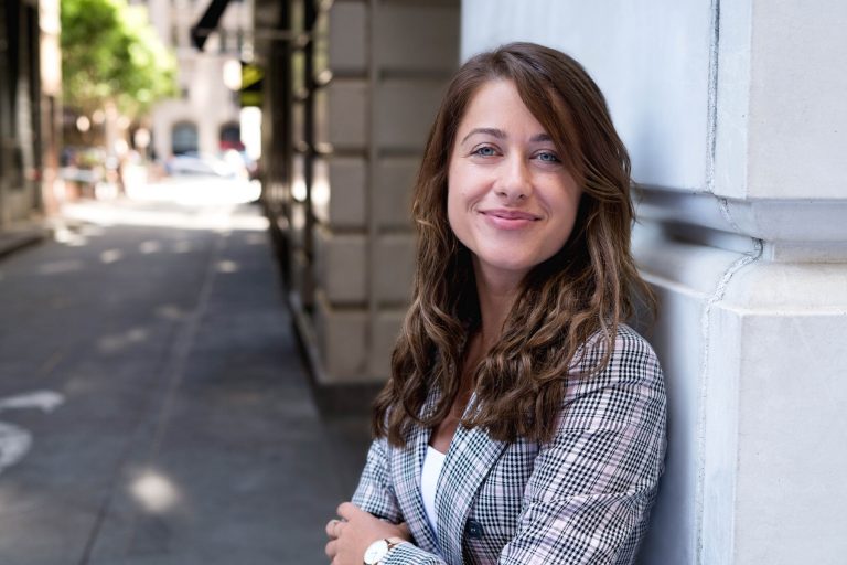How to Pose for Professional Headshots (Updated 2023) | HeadShots Inc