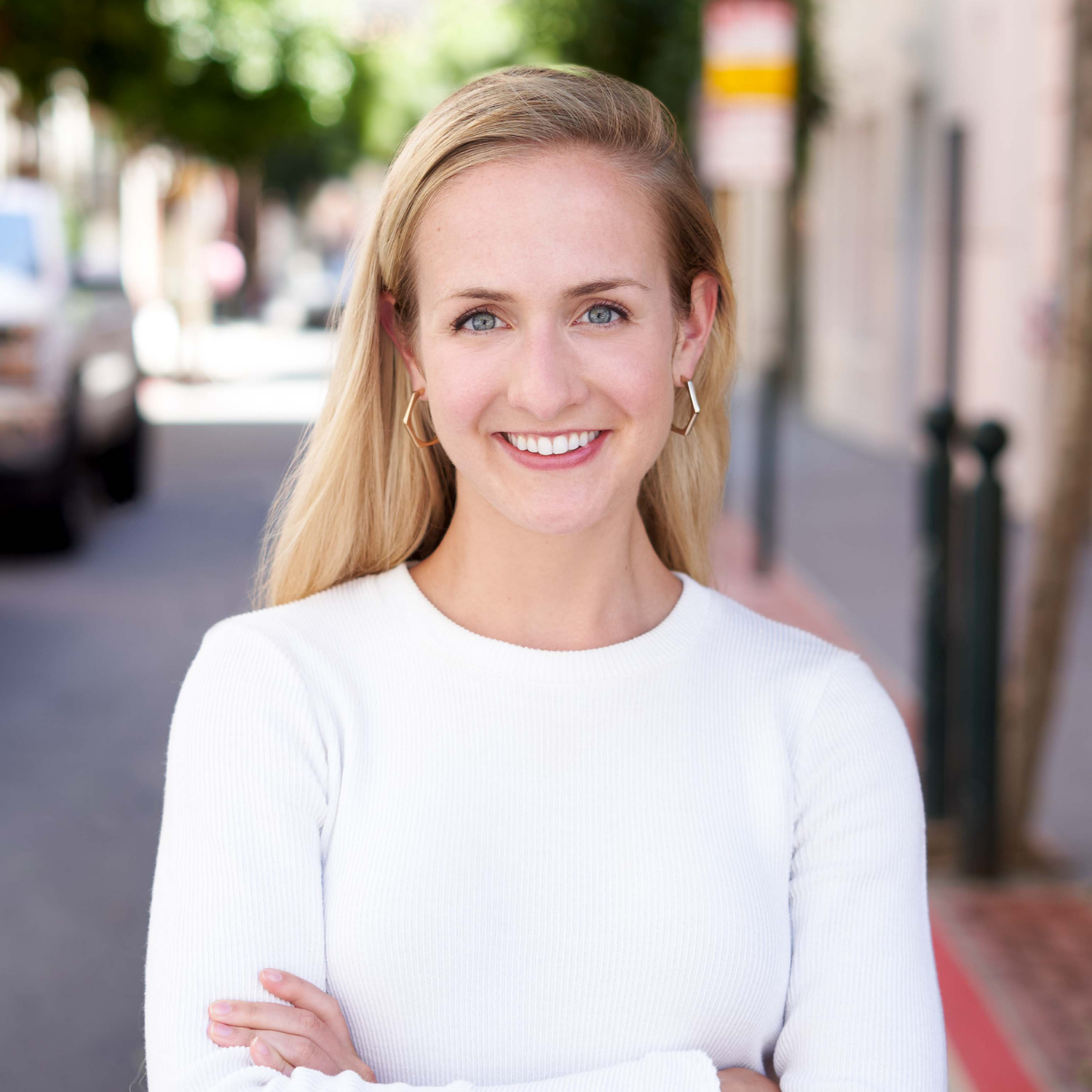 ceo headshot photography outdoors young female ceo headshot example